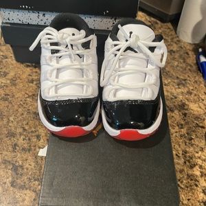 Toddler Jordan retro 11 size 5c